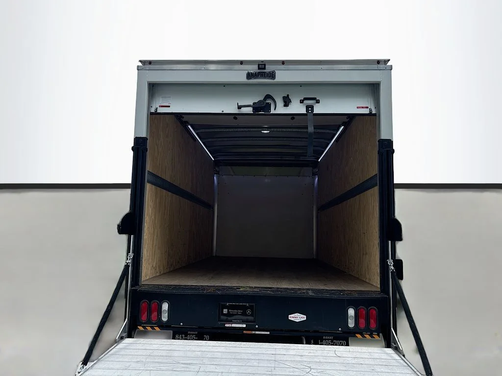 Used 2024 Blue Mercedes-Benz BOX TRUCK image 10