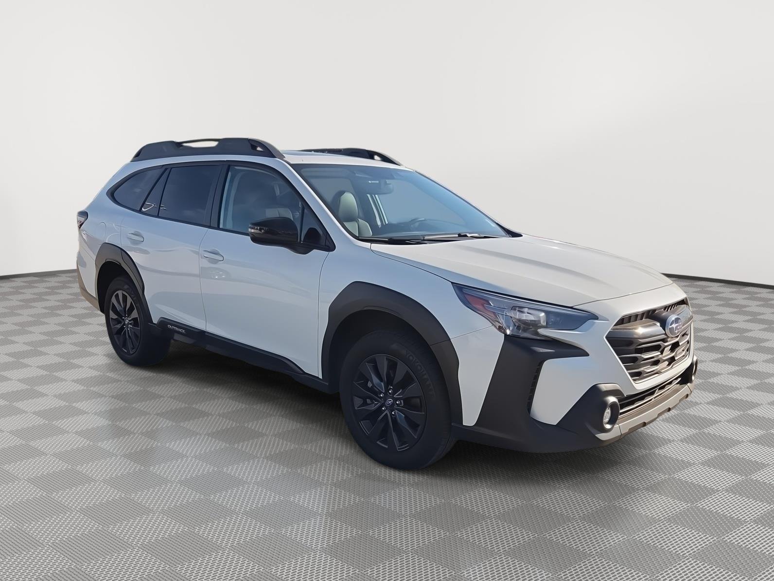 Used 2025 Crystal White Pearl Subaru Onyx Edition image 1
