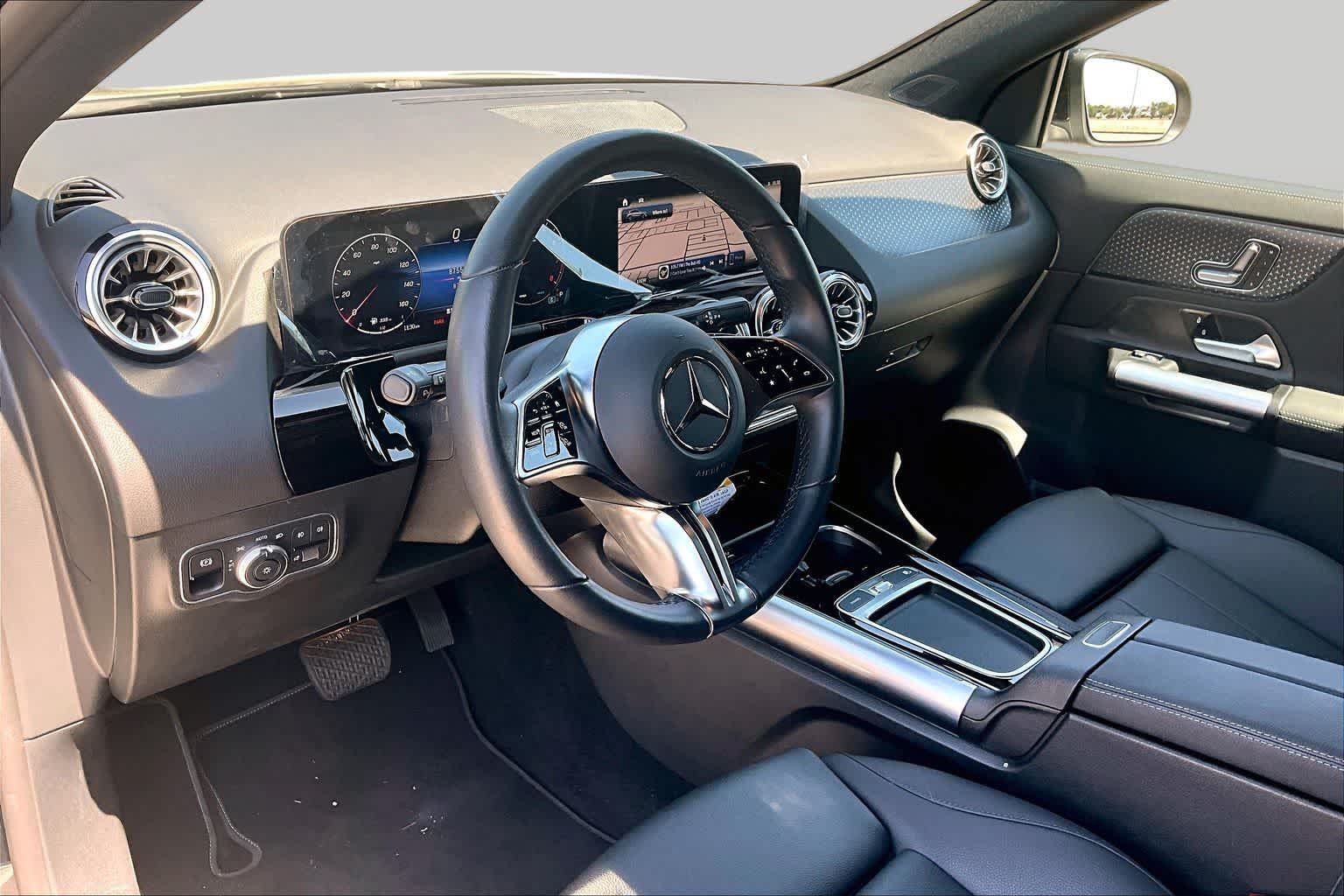 Used 2025 Night Black Mercedes-Benz GLA 250 image 18