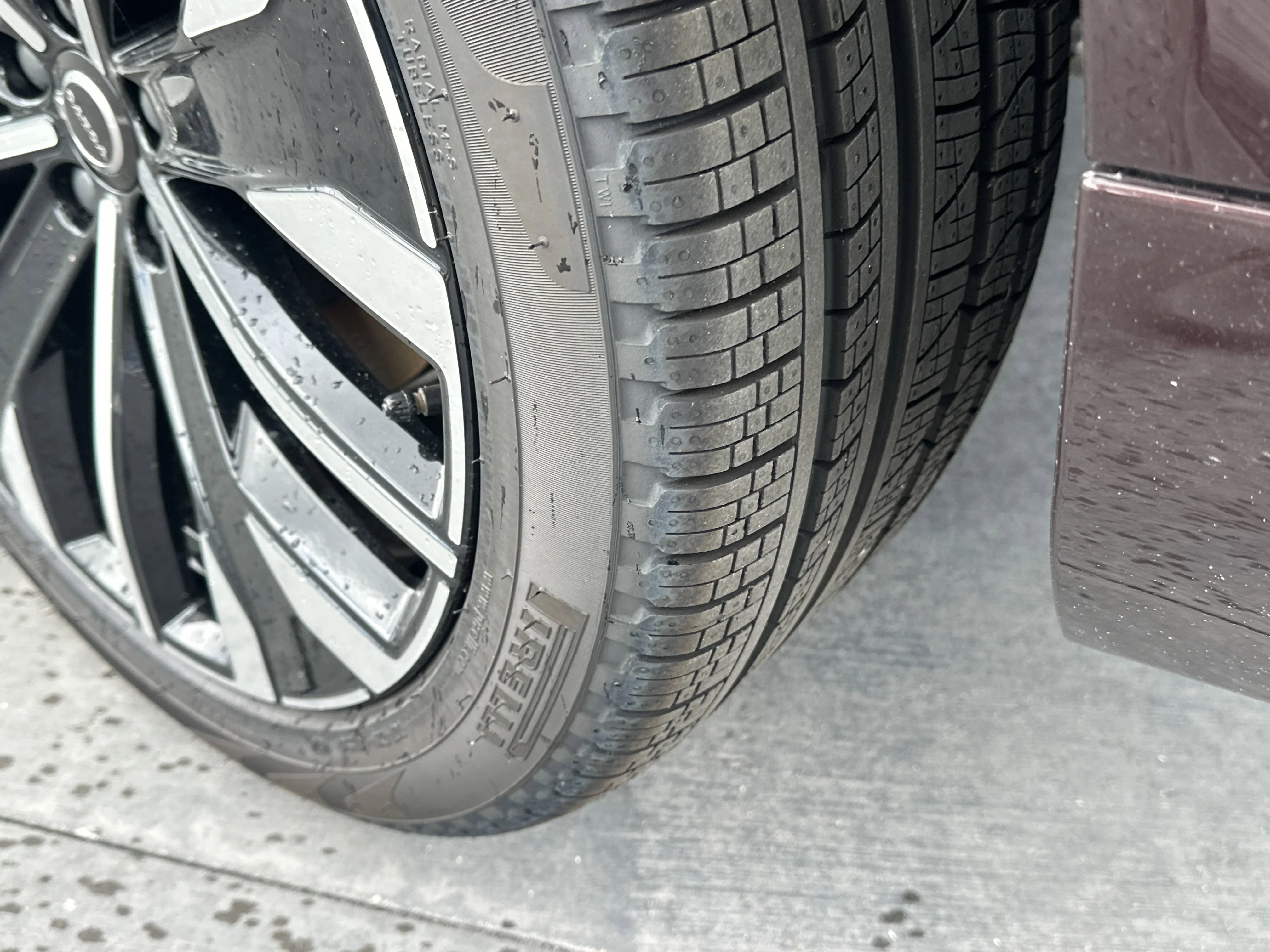 2025 Volvo XC90 Plus - Photo 11