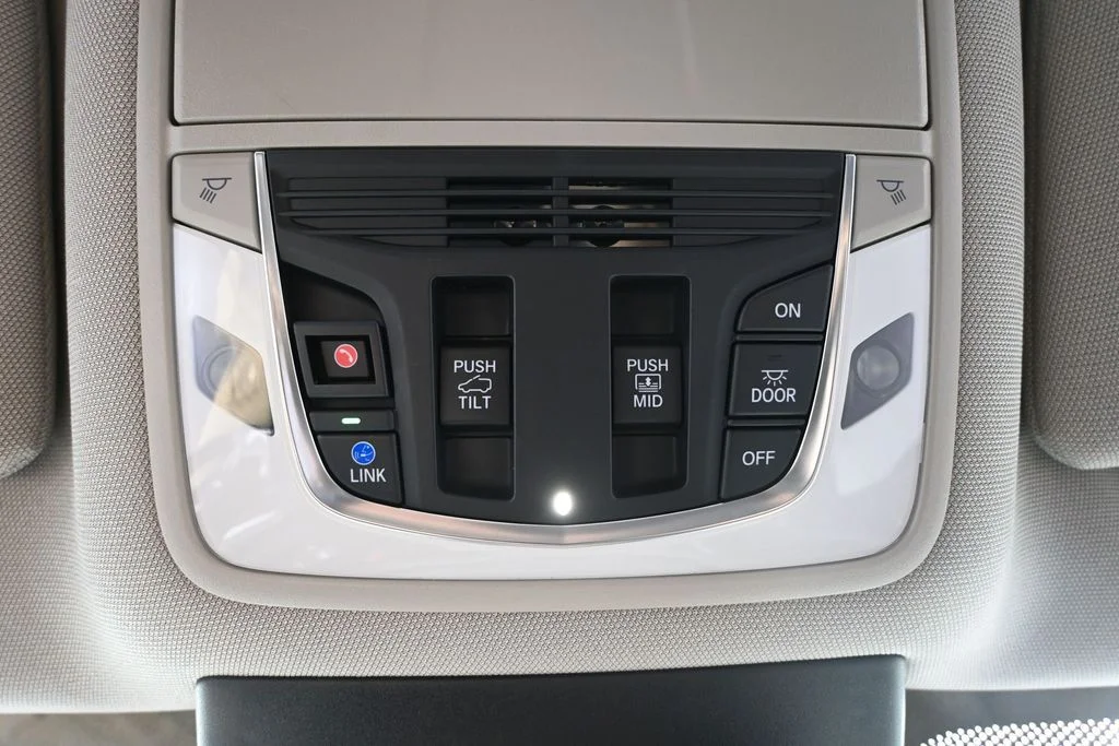 Certified Used 2023 Gray Acura Advance image 35