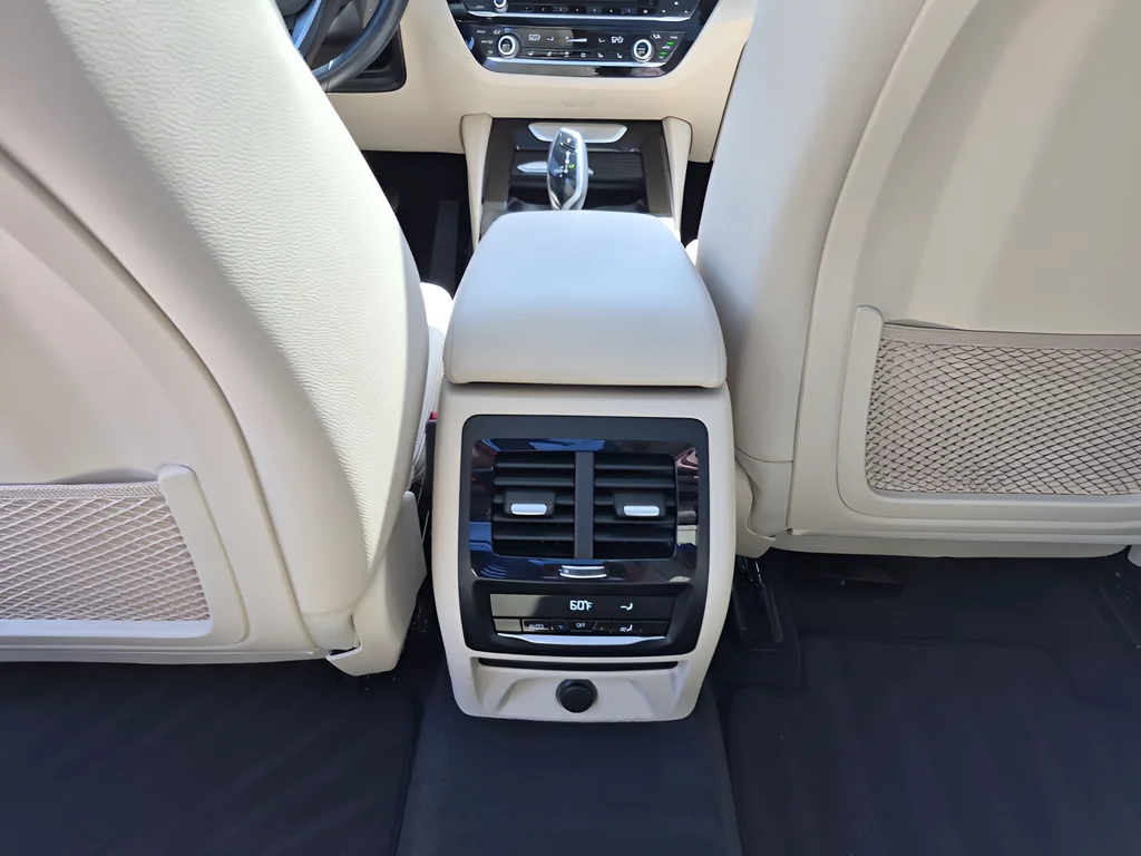 Used 2019 Blue BMW xDrive30i image 38