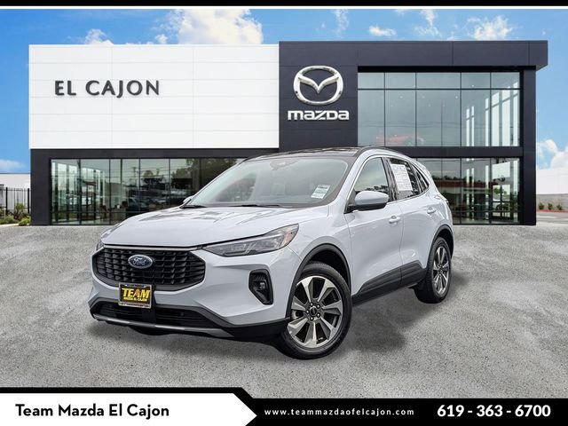 2025 Ford Escape Platinum