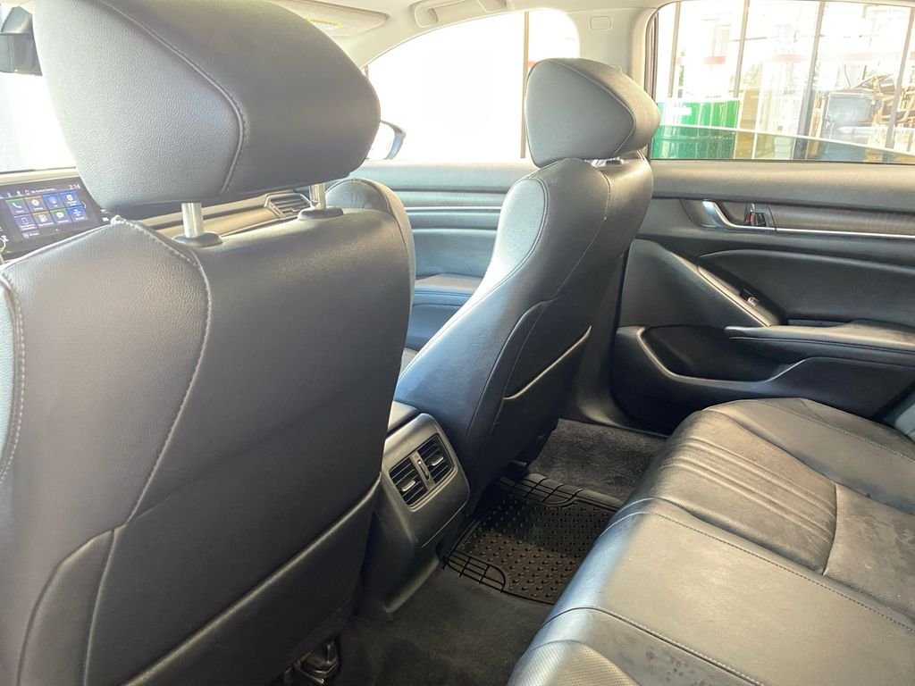 Used 2019  Honda EX-L image 19