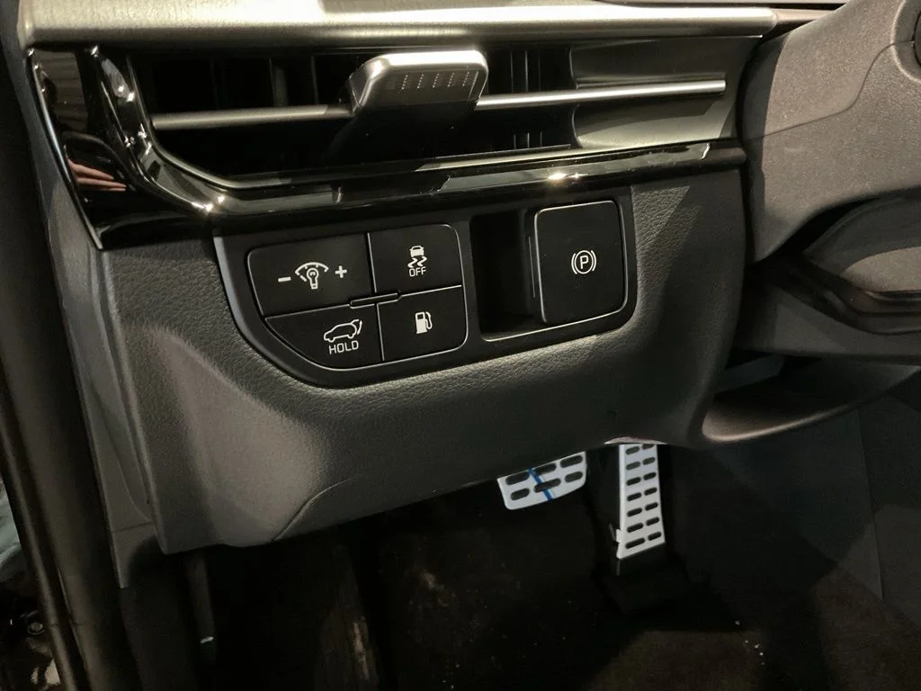 New 2026 Black Kia X-Line Prestige image 15