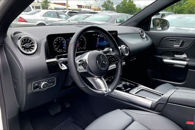 Used 2026 White Mercedes-Benz GLA 250 image 13