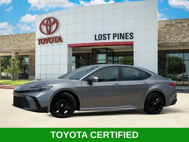 2025 Toyota Camry SE