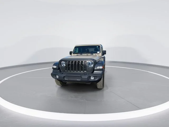 Used 2020 Beige Jeep Sport image 3