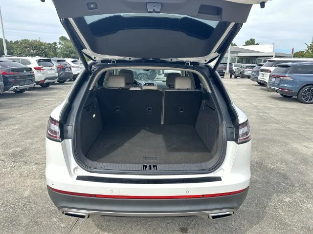 Used 2020 White Lincoln Reserve image 25