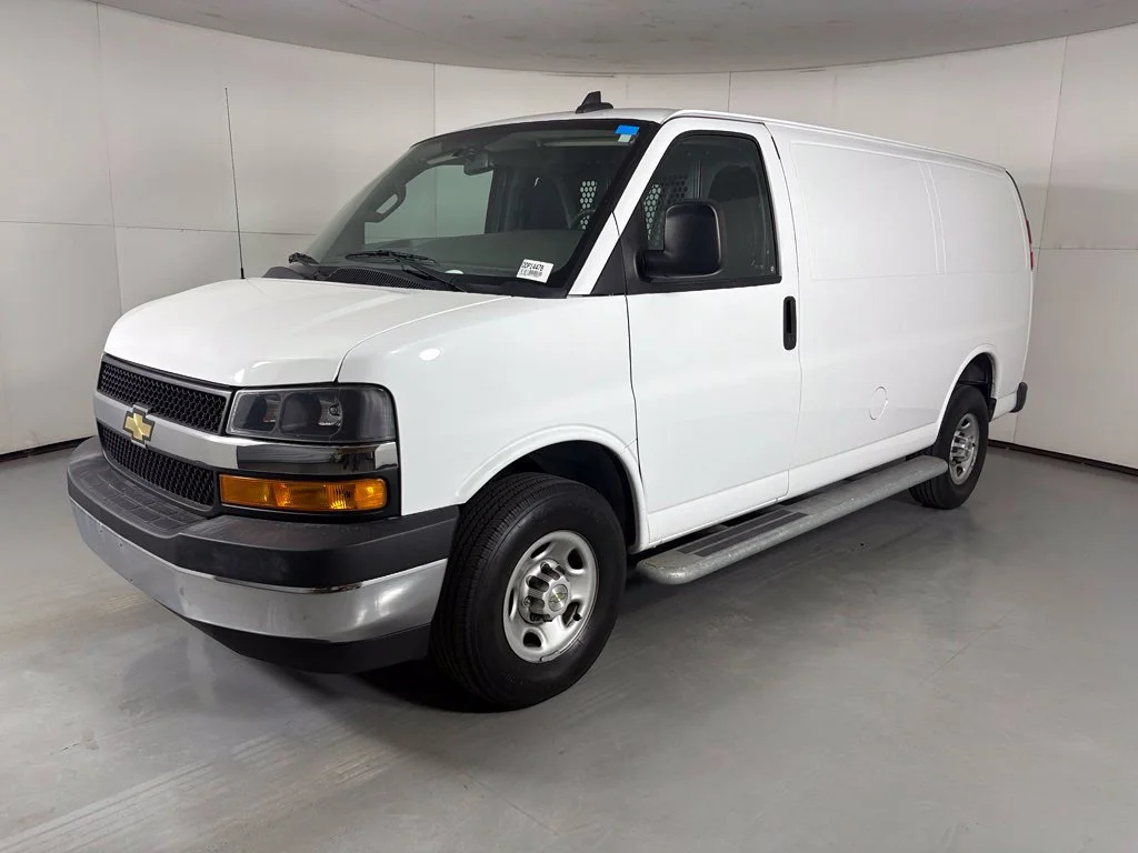 Certified Used 2023 SUMMIT WHITE Chevrolet RWD 2500 Regular Wheelbase WT image 5