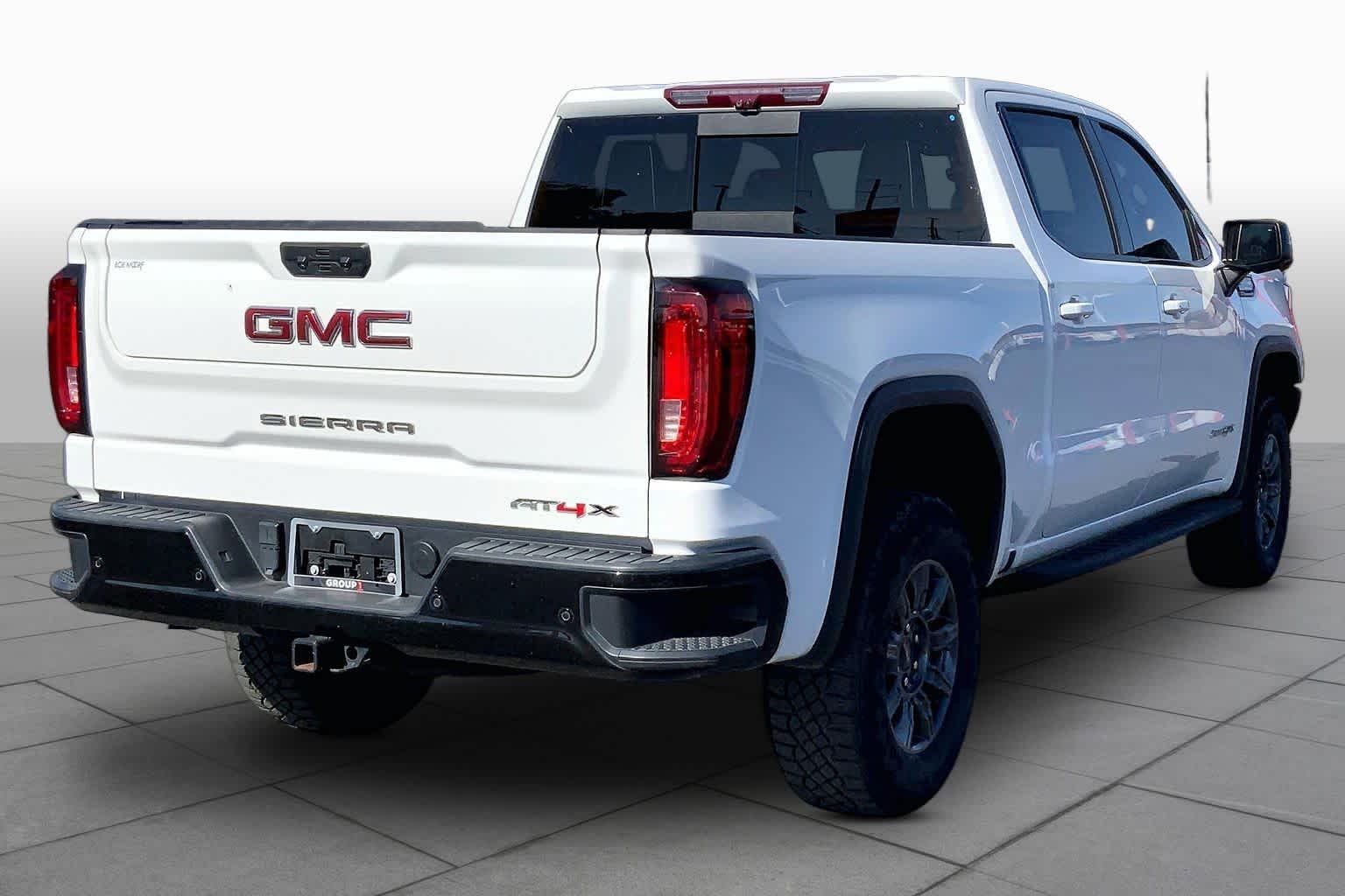 2024 GMC Sierra 1500 AT4X - Photo 13
