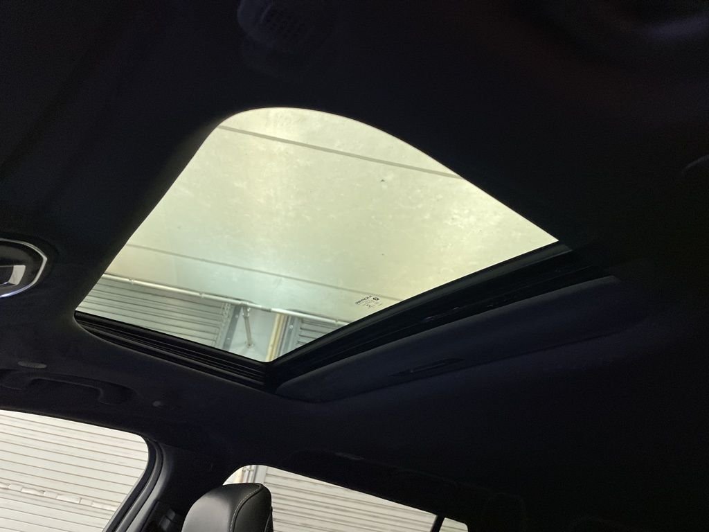 New 2026 Velvet Red Pearlcoat Jeep Altitude image 14