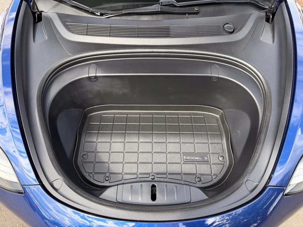 Used 2018 Blue Tesla Long Range image 30