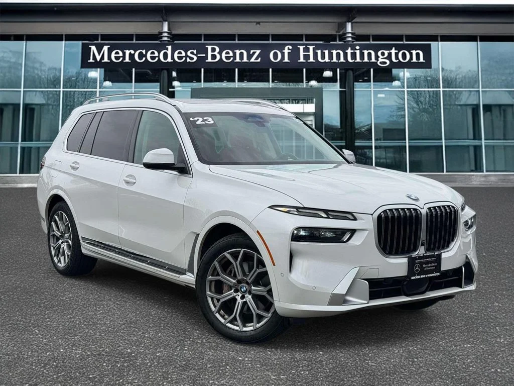 2023 BMW X7 xDrive40i's photo