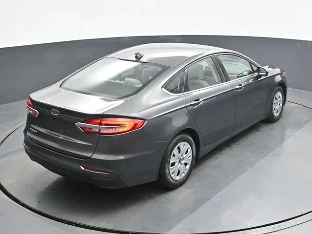 Used 2020 Gray Ford S image 17