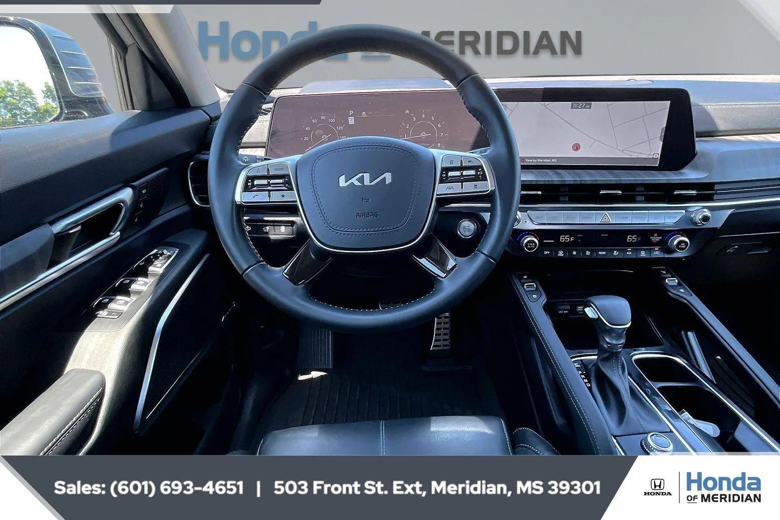 Used 2025 Everlasting Silver Kia SX image 5