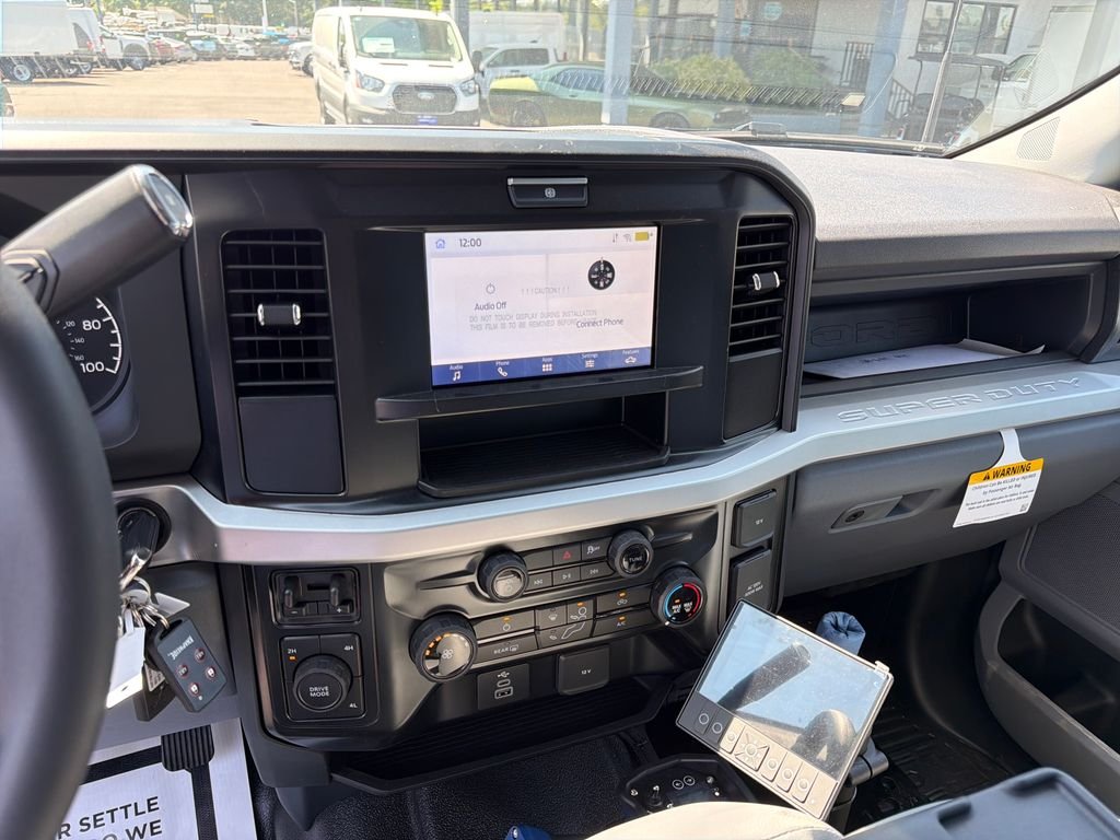 New 2026 Oxford White Ford Mechanics Body image 26