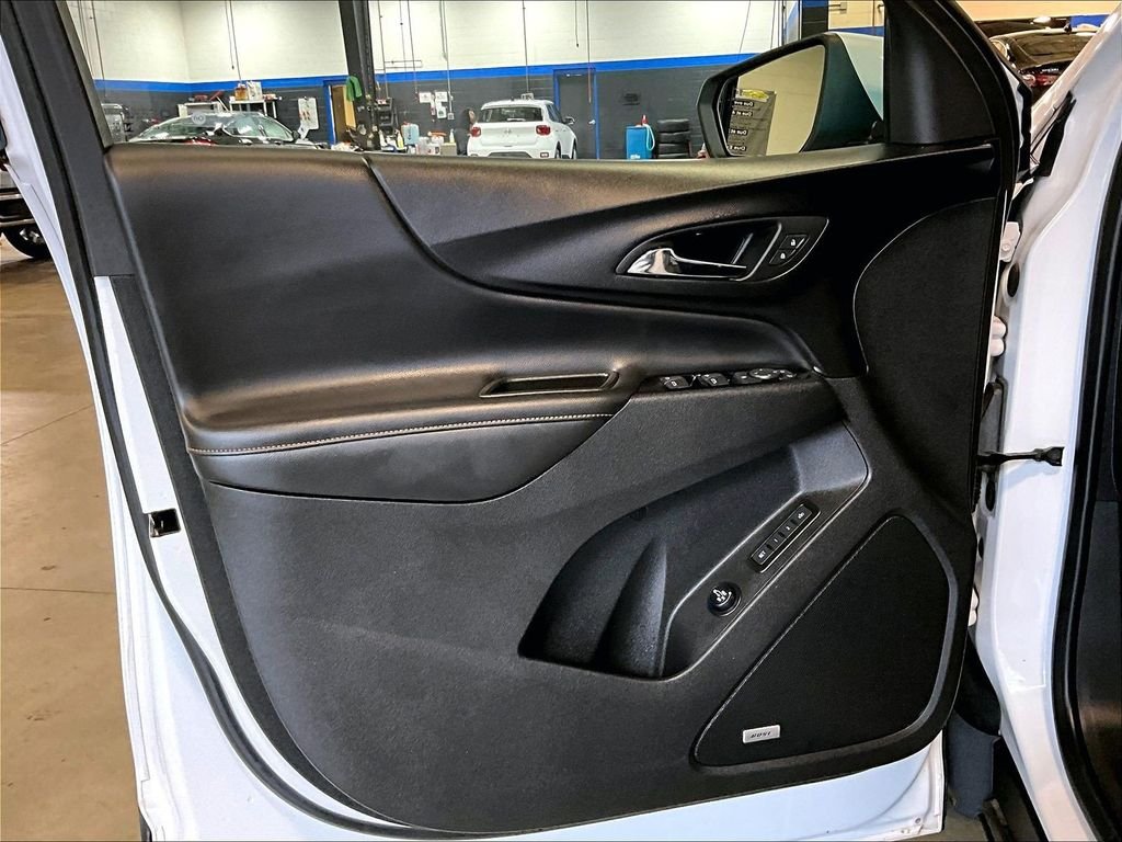 Used 2023 Beige Chevrolet Premier image 9