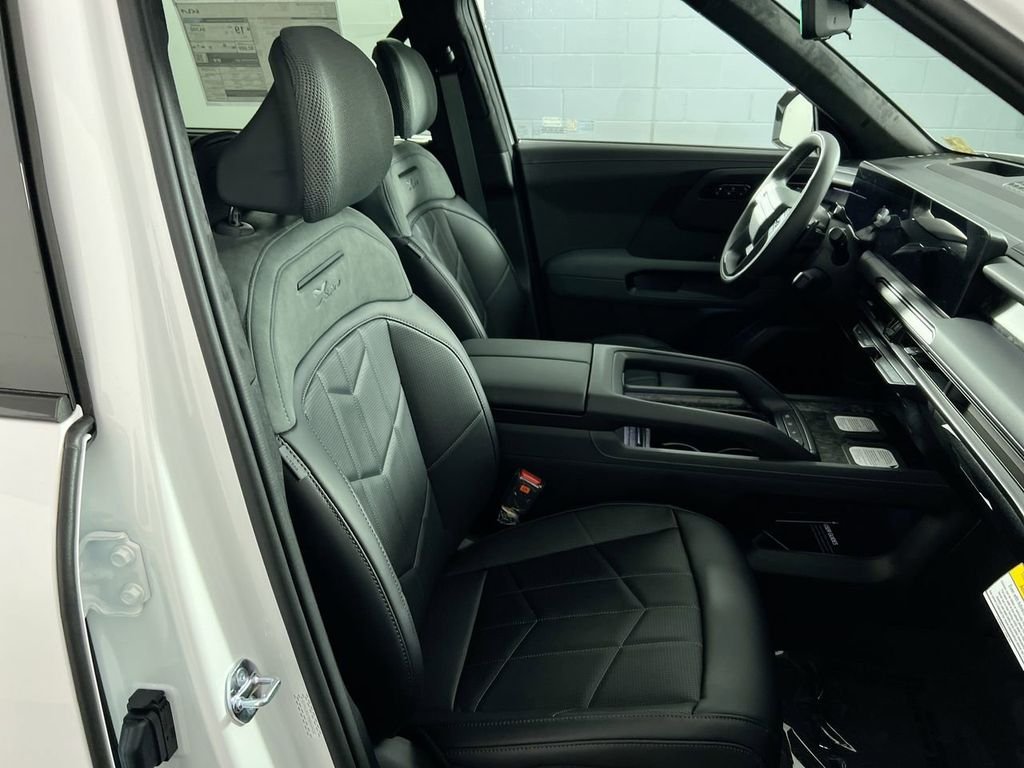 New 2027 Glacial White Pearl Kia X-Pro SX Prestige image 28