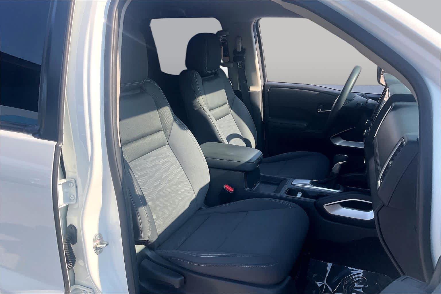 Pre-Owned 2023 Nissan Frontier SV