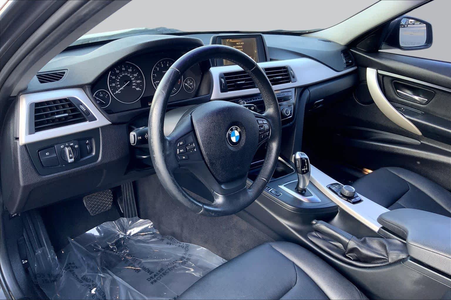 Used 2016 GREY BMW 320i image 17
