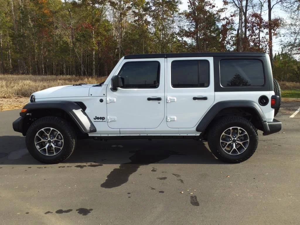 Used 2025 Bright White Clearcoat Jeep Sport S image 16