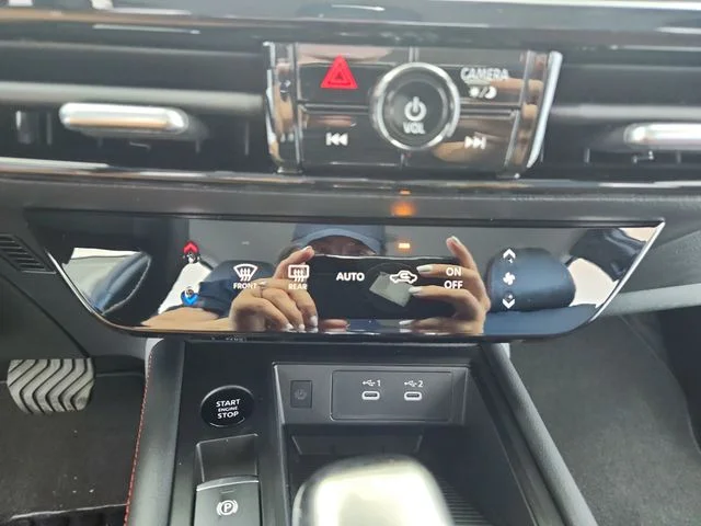 2026 Nissan KICKS SR - Photo 28