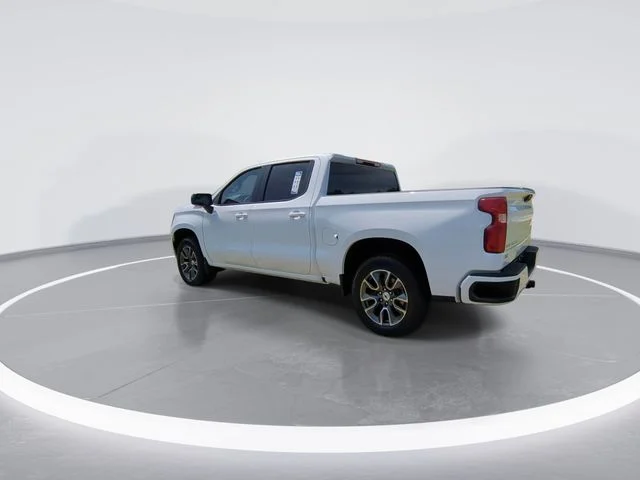 Used 2023 White Chevrolet RST image 6