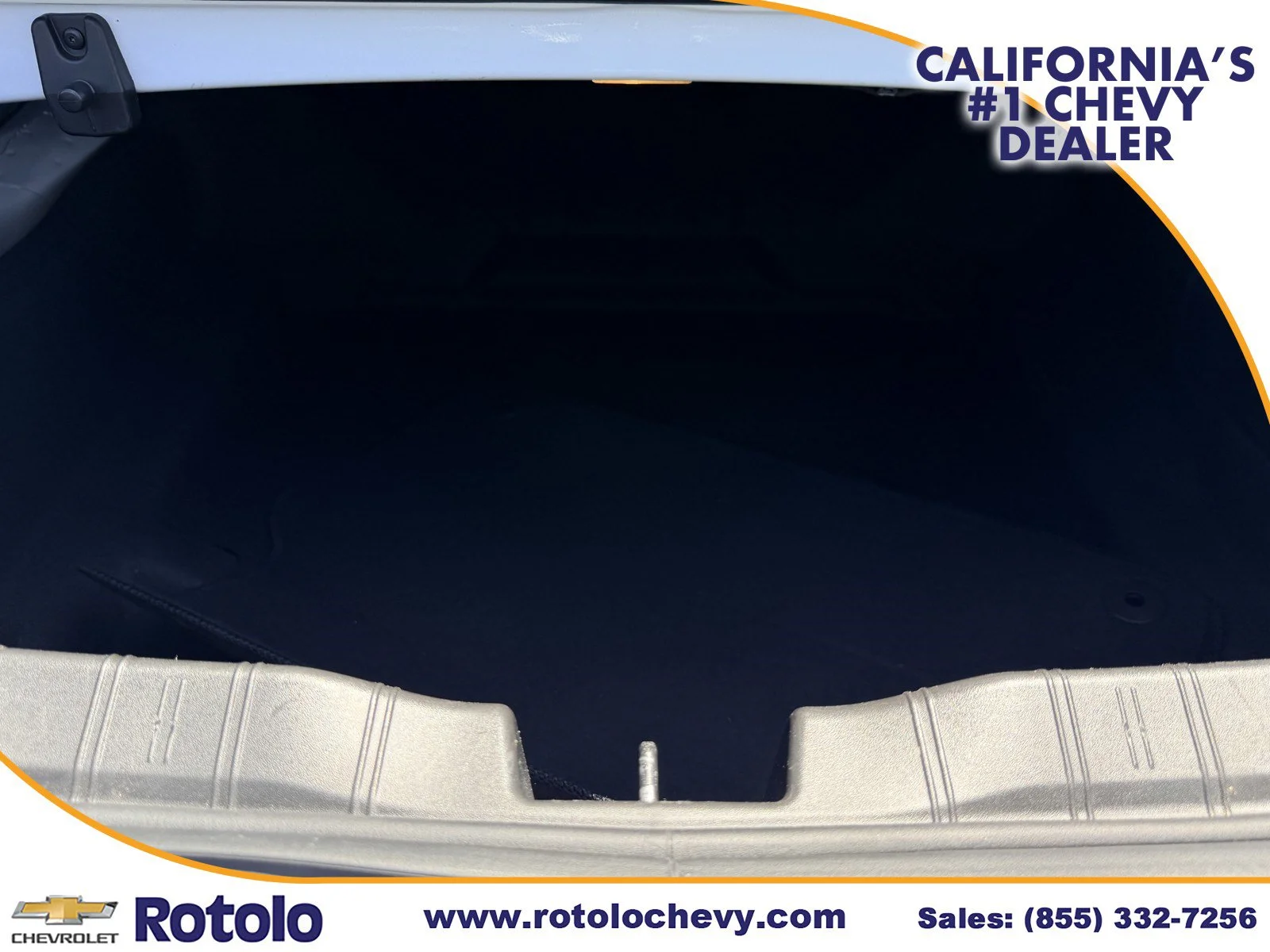 Used 2021 Summit White Chevrolet 2LT image 10