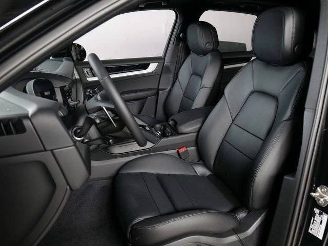 New 2026 Chromite Black Metallic Porsche  image 5