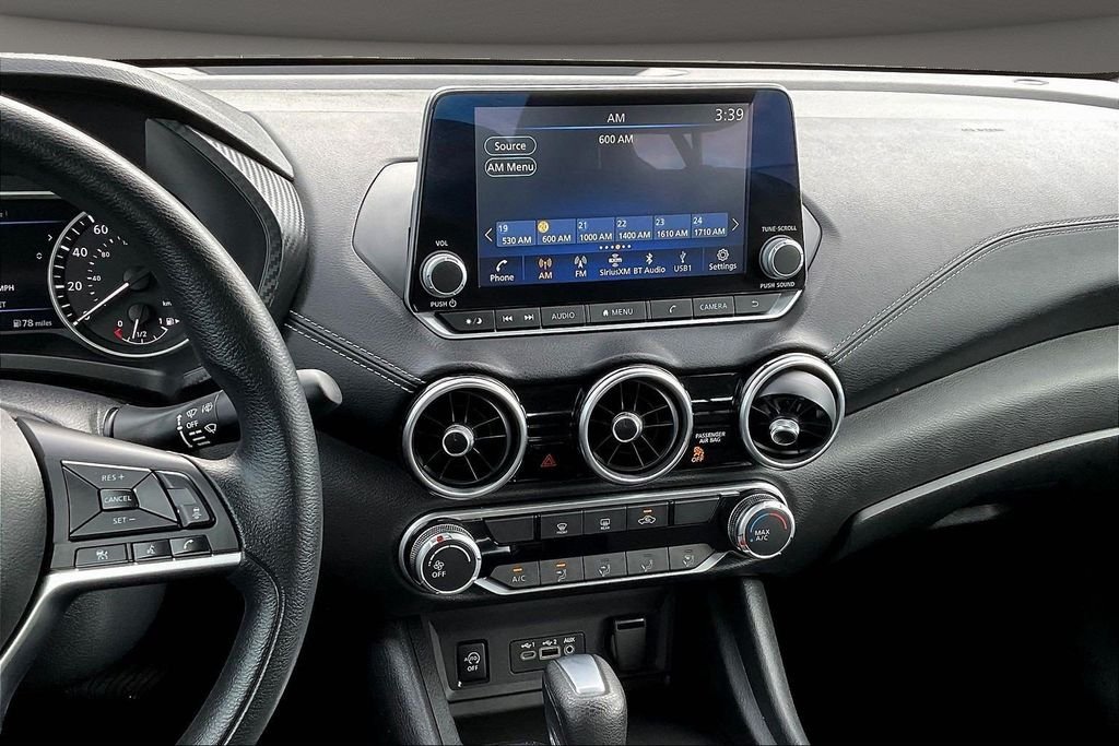 Used 2024 Gray Nissan SV image 12