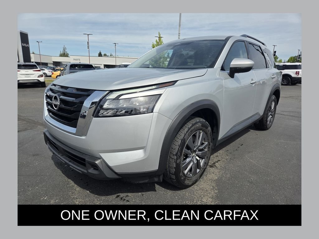 2025 Nissan Pathfinder SV 4WD's photo