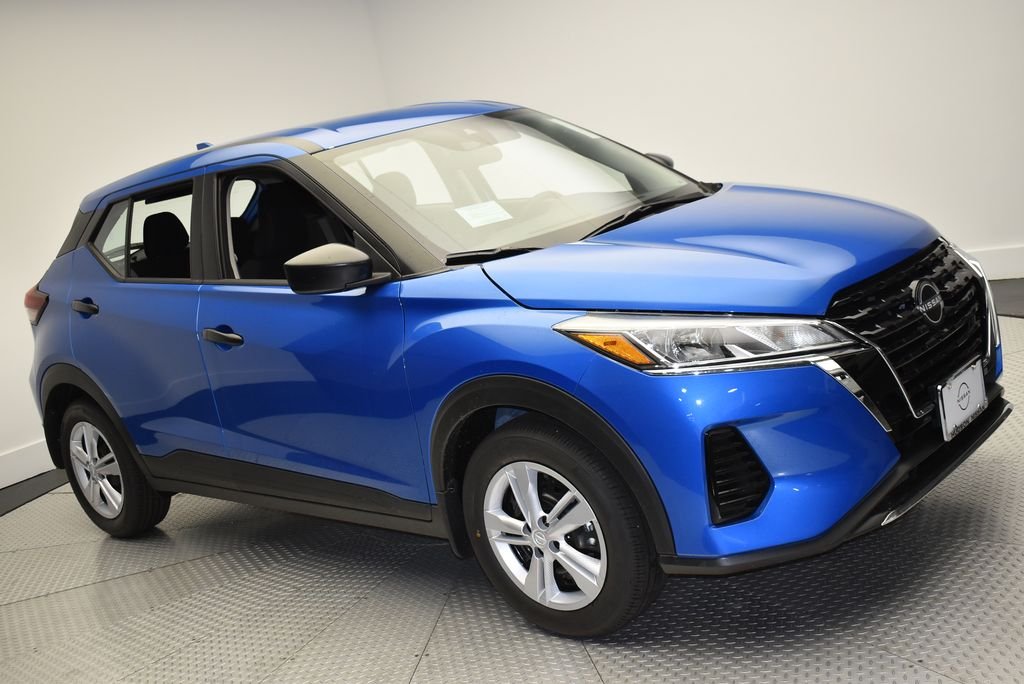 Certified Used 2025 Blue Nissan S image 3