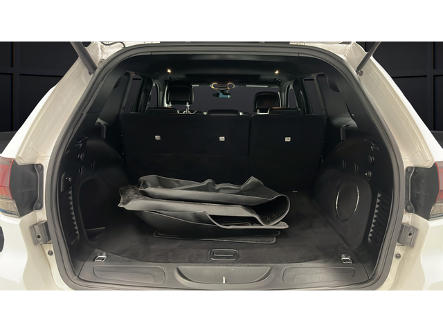 Used 2018 Bright White Clearcoat Jeep Altitude image 27