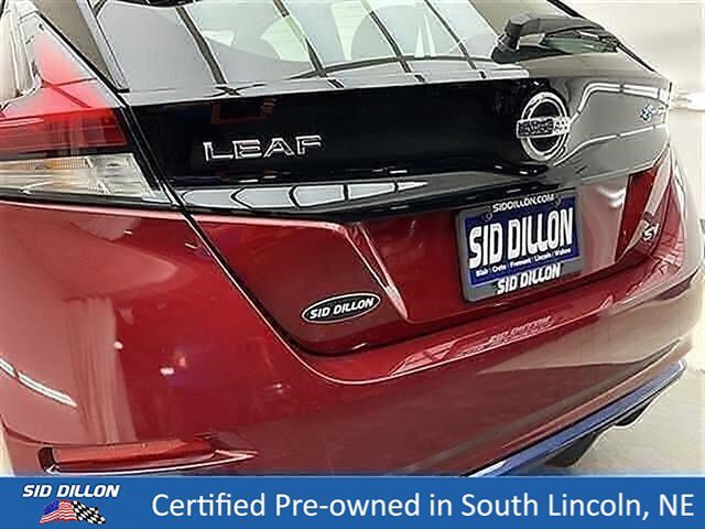 Used 2018 Scarlet Ember Nissan SV image 21