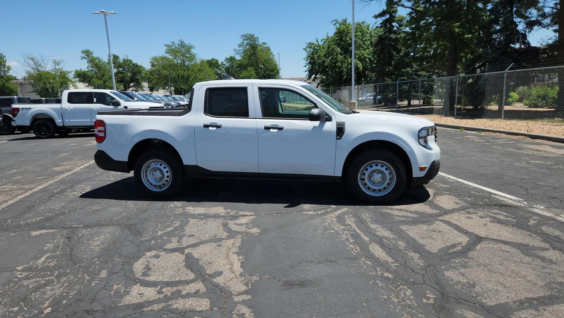 New 2026 Oxford White Ford XL image 8