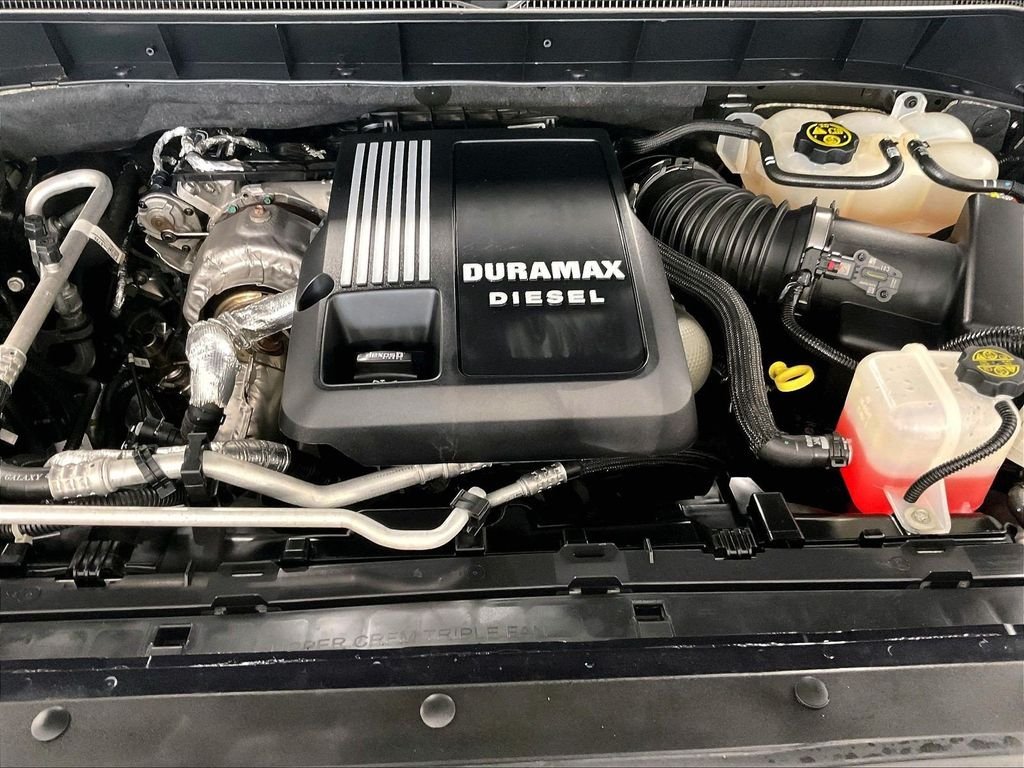 Used 2022 Gray Chevrolet LT image 28