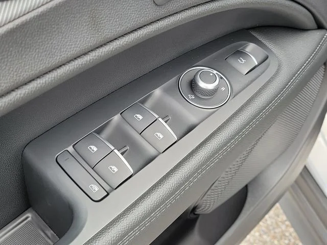 2025 Alfa Romeo Stelvio Base - Photo 21