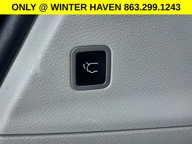 Used 2023 White Chrysler Touring L image 24