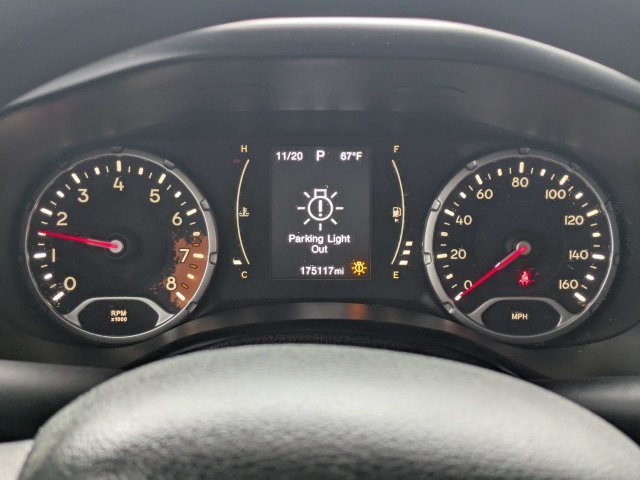 Used 2015 Silver Jeep Sport image 29