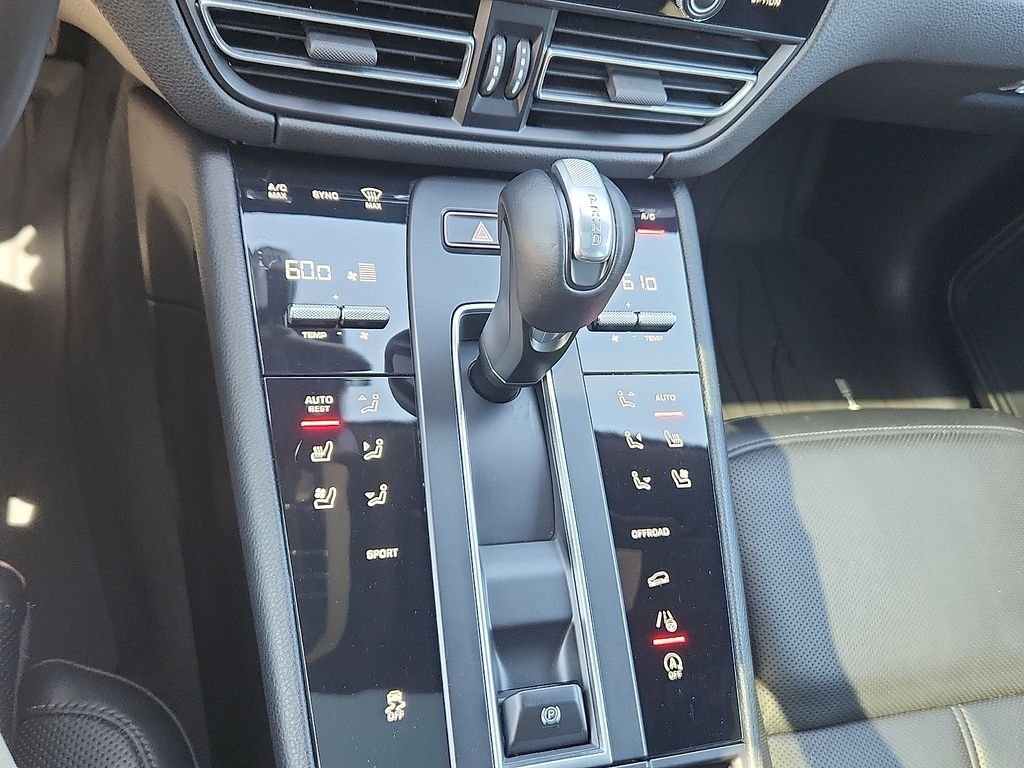 Used 2022 Black Porsche Base image 16