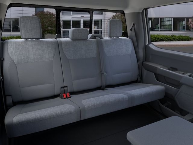 New 2026 Oxford White Ford XLT image 11