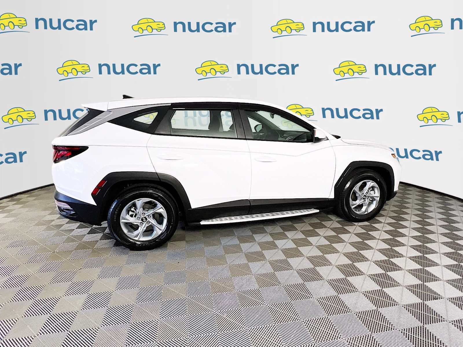 Used 2024 White Pearl Hyundai SE image 8