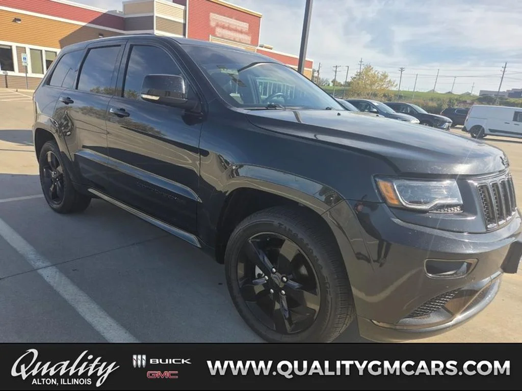 Used 2016 Brilliant Black Crystal Pearlcoat Jeep High Altitude image 1