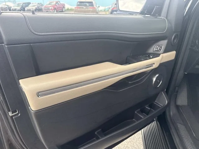 Used 2024 Black Ford Limited image 19