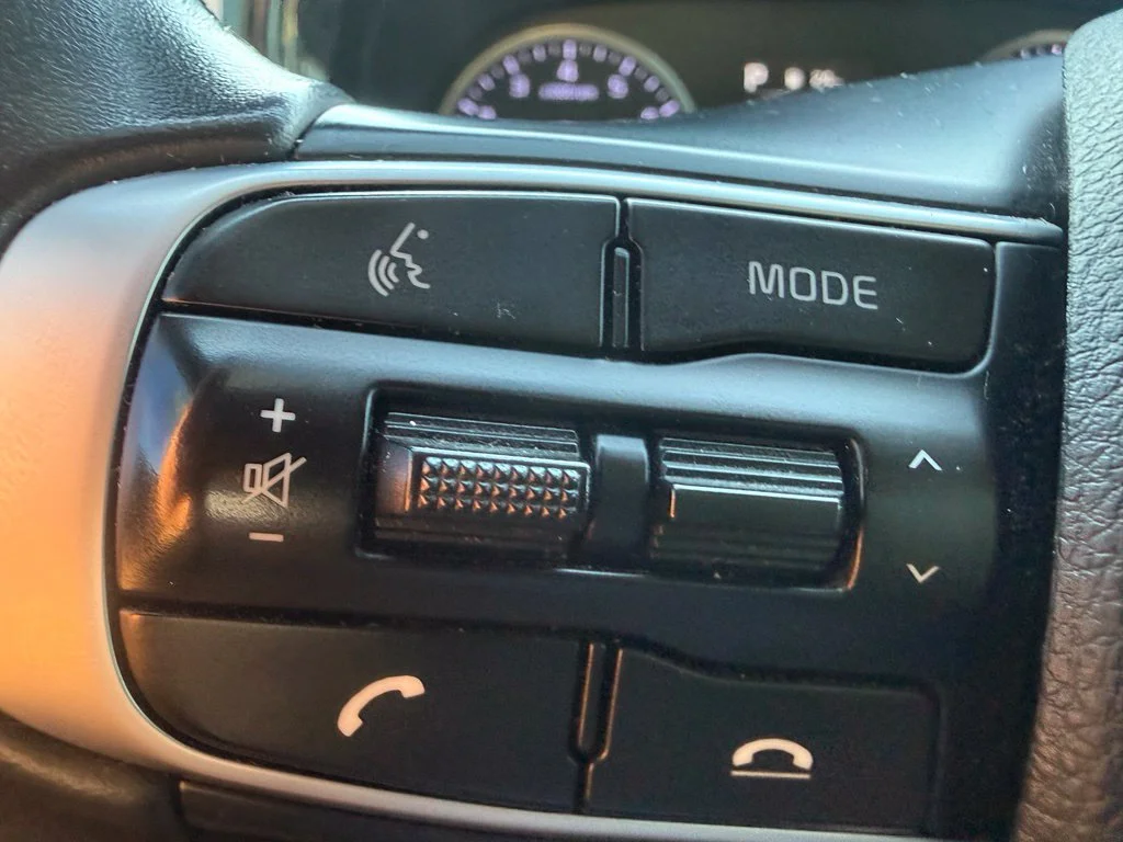 Used 2022 White Kia GT-Line image 20
