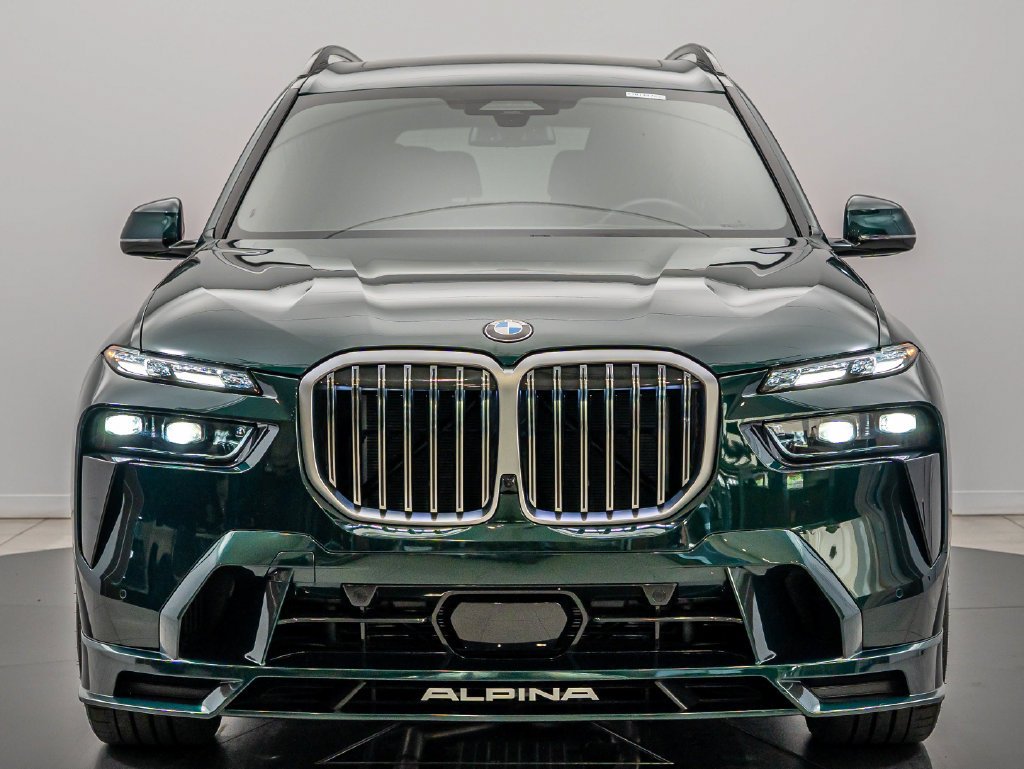 Used 2026 Alpina Green Metallic BMW ALPINA XB7 image 2