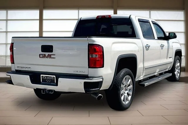 Used 2015 White GMC Denali image 2