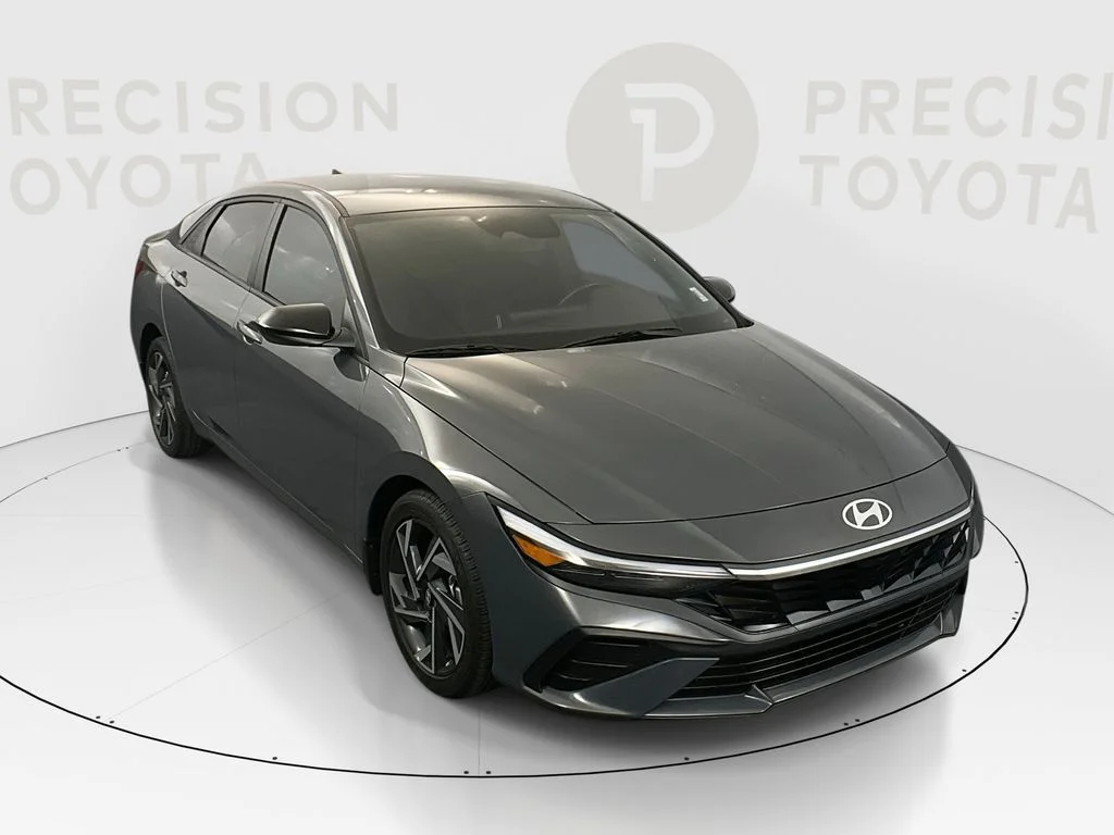 2025 Hyundai Elantra 2.0 SEL Sport IVT's photo