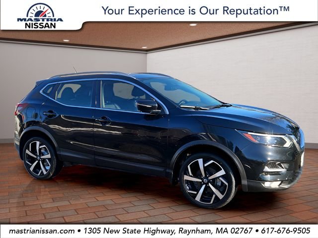 2022 Nissan Rogue Sport SL AWD's photo